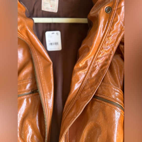 NWT We The Free Tan Vegan Leather Jacket Size M - Picture 5 of 10